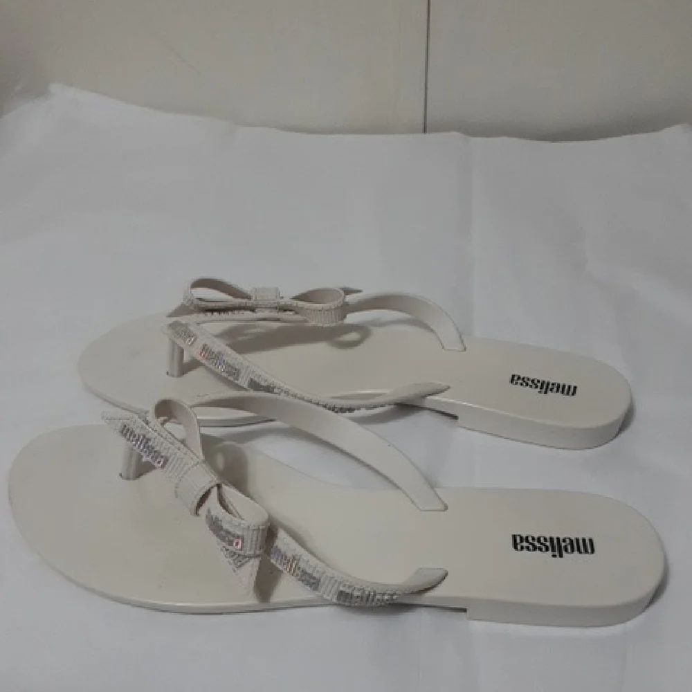Melissa CHINELO M LOVER White Sandals with Iridescent Accents‎ US 9